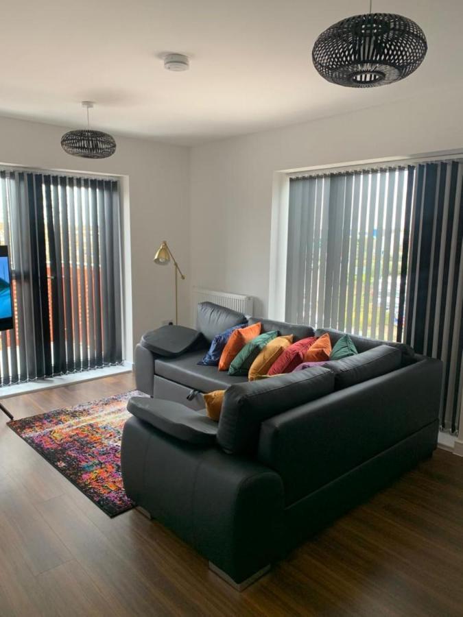 BRAND NEW 2 BED LUXURY APARTMENT No PARTIES No EVENTS West Thurrock Exterior foto