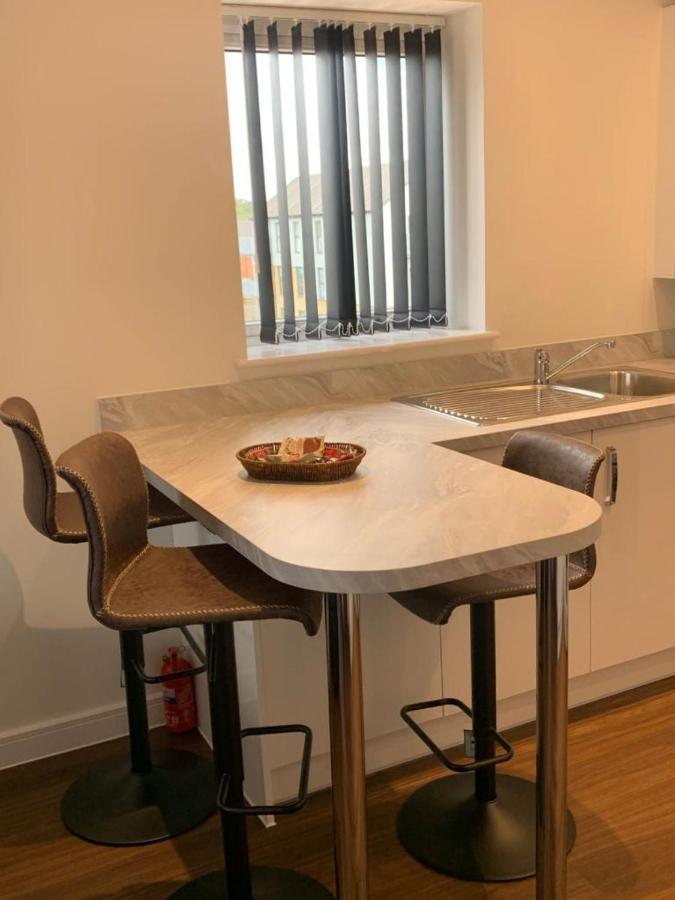 BRAND NEW 2 BED LUXURY APARTMENT No PARTIES No EVENTS West Thurrock Exterior foto