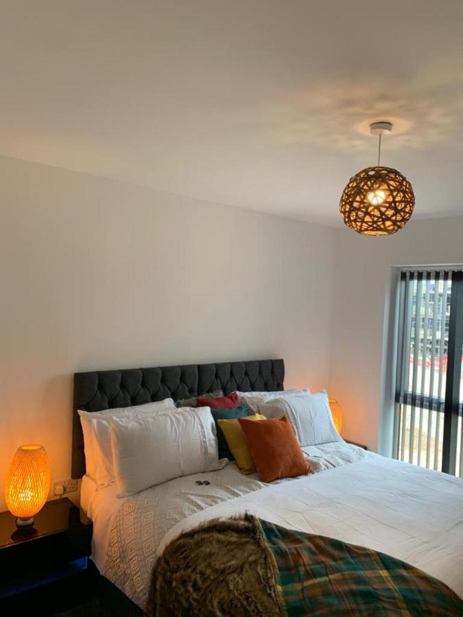 BRAND NEW 2 BED LUXURY APARTMENT No PARTIES No EVENTS West Thurrock Exterior foto