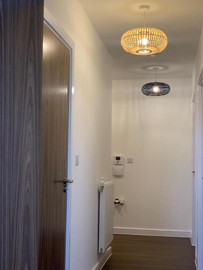 BRAND NEW 2 BED LUXURY APARTMENT No PARTIES No EVENTS West Thurrock Exterior foto